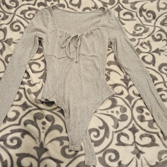American Eagle Outfitters Tops - American eagle gray bodysuit size Medium